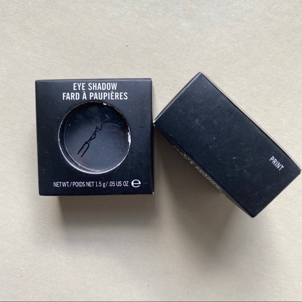 NEW M•A•C Eyeshadow in Print - Picture 2 of 2